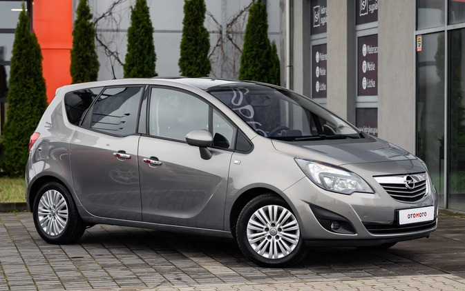 Opel Meriva cena 26700 przebieg: 159000, rok produkcji 2011 z Poznań małe 704